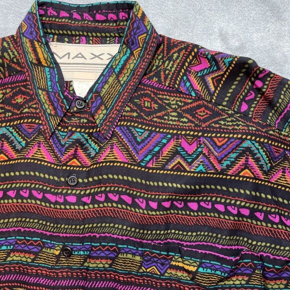 Vintage 90s Maxx FM Shirt Mens M Geometric Southwestern Short Sleeve Button Up